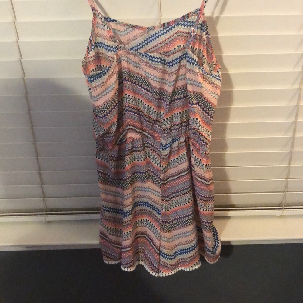 Short romper - Picture 2 of 2